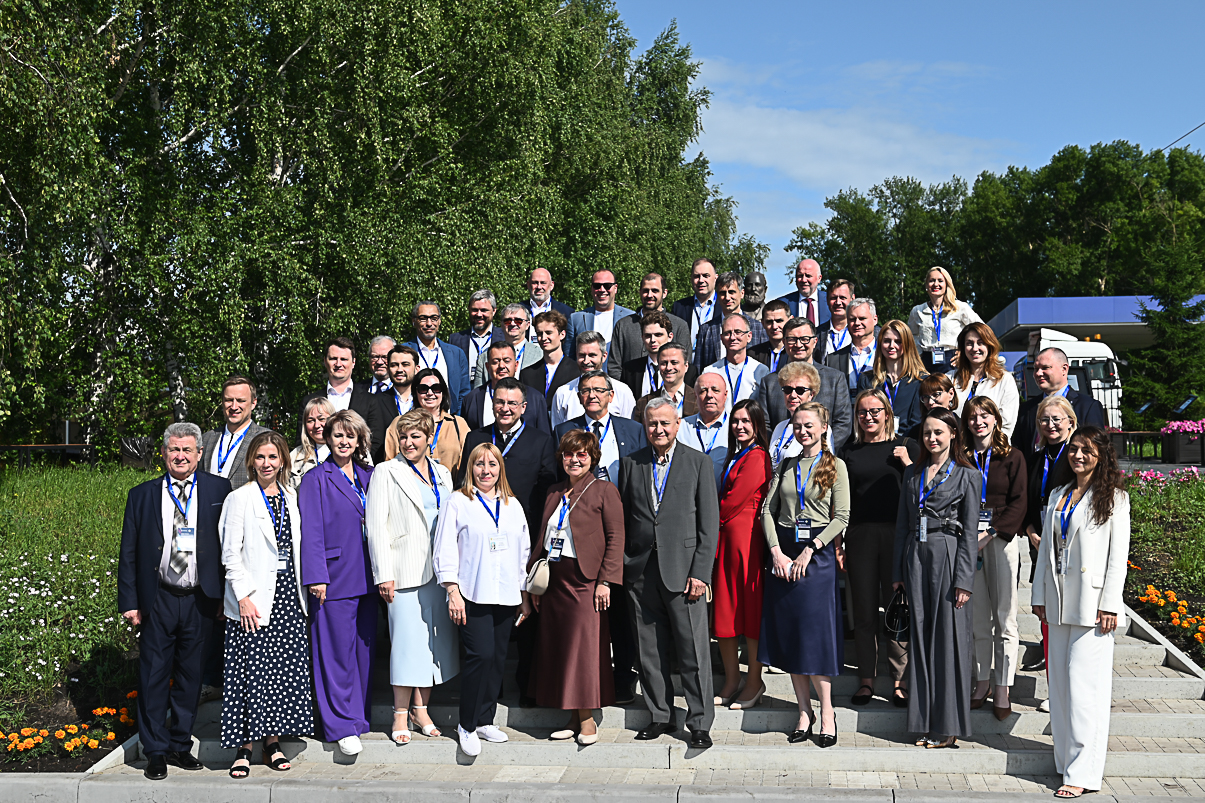 Insight Expo стал членом РСВЯ: начало пути к новым возможностям